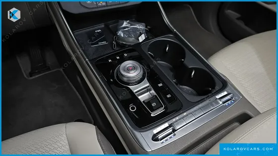 KIA CARNIVAL HEV 7SEATER SIGNATURE