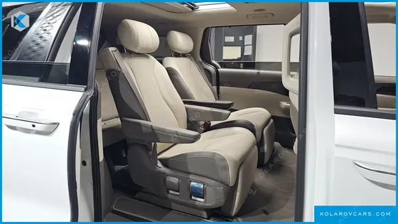 KIA CARNIVAL HEV 7SEATER SIGNATURE