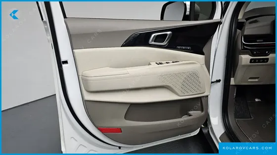 KIA CARNIVAL HEV 7SEATER SIGNATURE