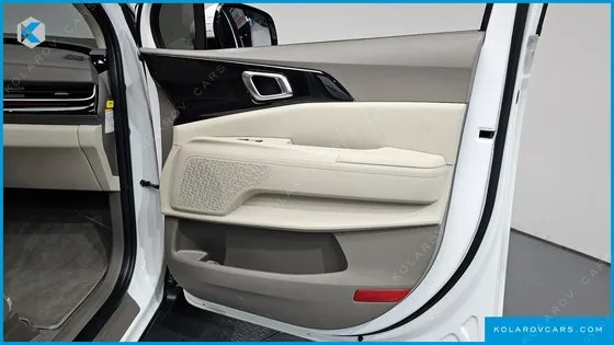 KIA CARNIVAL HEV 7SEATER SIGNATURE