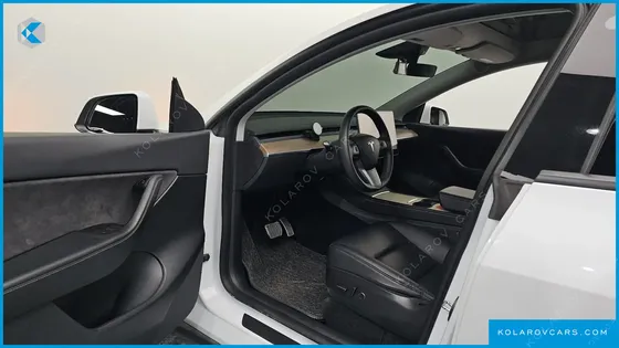 TESLA MODEL Y LONG RANGE AWD