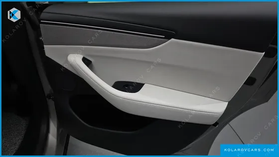 TESLA MODEL Y L LONG RANGE AWD