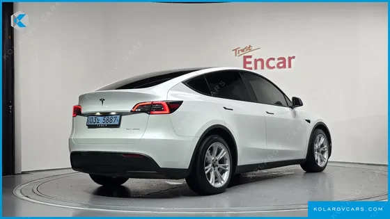 TESLA MODEL Y LONG RANGE AWD