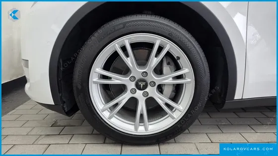TESLA MODEL Y LONG RANGE AWD