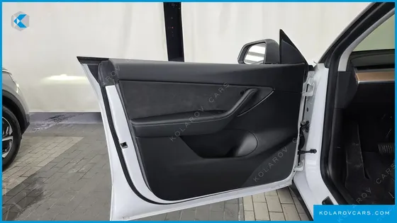 TESLA MODEL Y LONG RANGE AWD