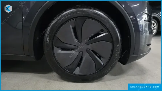 TESLA MODEL Y PREMIUM RWD