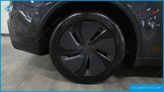 TESLA MODEL Y PREMIUM RWD