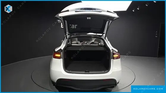 TESLA MODEL Y LONG RANGE AWD