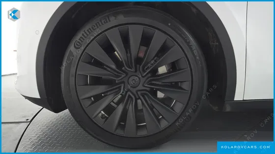 TESLA MODEL Y LONG RANGE AWD