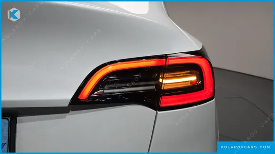 TESLA MODEL Y LONG RANGE AWD