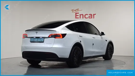 TESLA MODEL Y LONG RANGE AWD