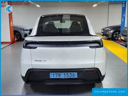 TESLA MODEL Y L LONG RANGE AWD