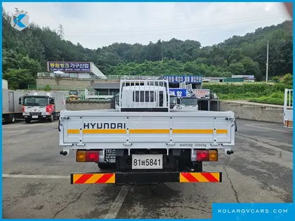 HYUNDAI MEGA TRUCK GOLD