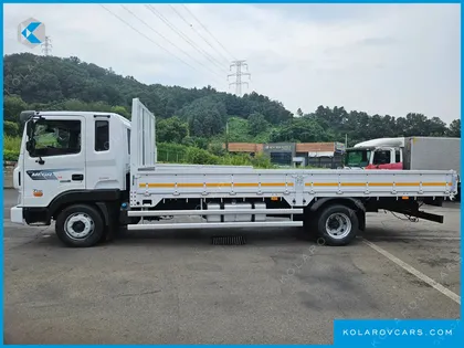 HYUNDAI MEGA TRUCK GOLD