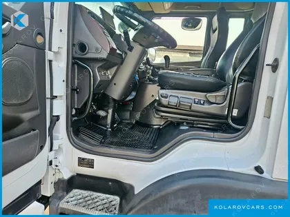HYUNDAI MEGA TRUCK GOLD