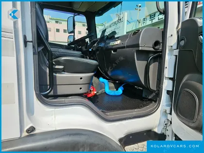 HYUNDAI MEGA TRUCK GOLD