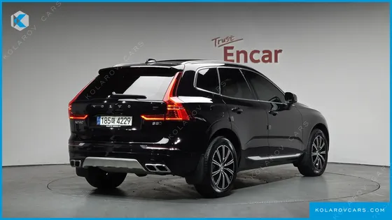 VOLVO XC60 B5 INSCRIPTION