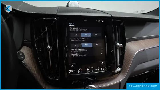 VOLVO XC60 B5 INSCRIPTION