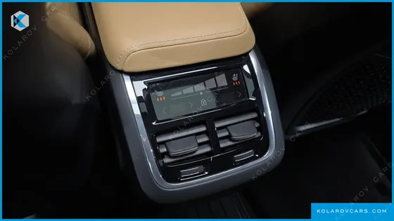 VOLVO XC60 B5 INSCRIPTION