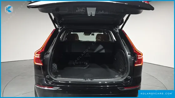 VOLVO XC60 B5 INSCRIPTION