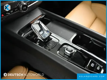VOLVO XC60 B5 ULTIMATE BRIGHT