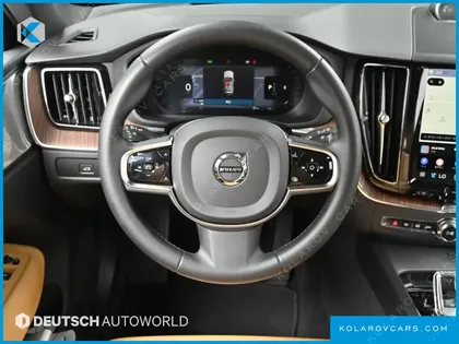 VOLVO XC60 B5 ULTIMATE BRIGHT