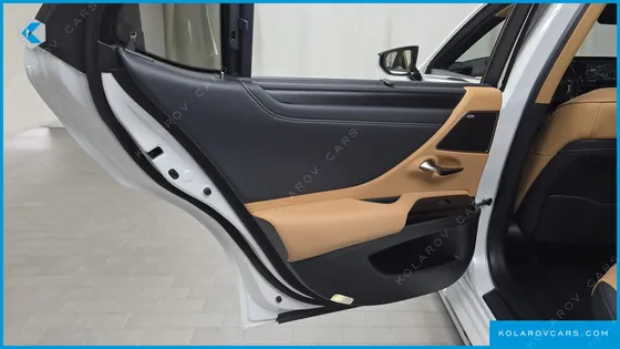 LEXUS ES EXECUTIVE