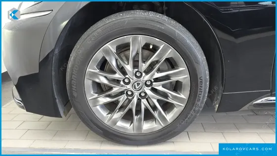 LEXUS LS 3.5 LUXURY AWD