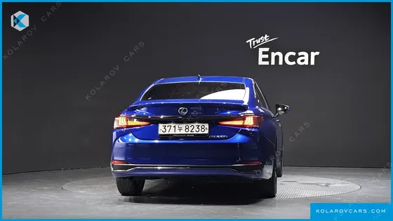 LEXUS ES F-SPORT