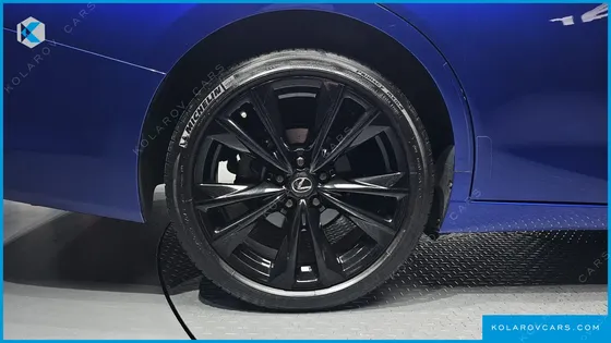 LEXUS ES F-SPORT