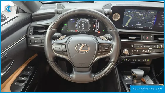 LEXUS ES LUXURY PLUS