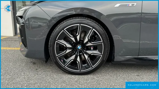 BMW I7 M70 XDRIVE M PERFORMANCE