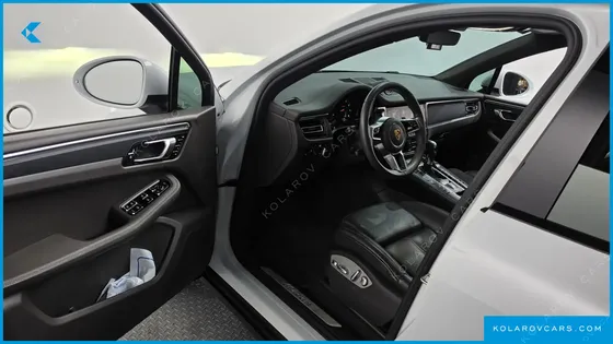 PORSCHE MACAN 2.0