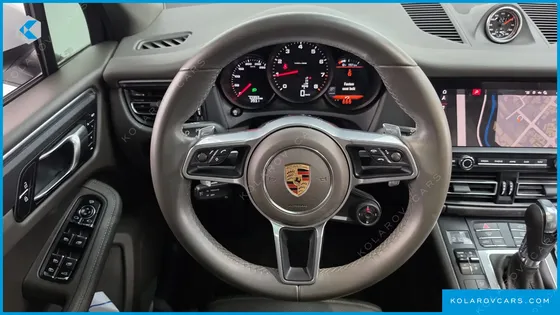 PORSCHE MACAN 2.0