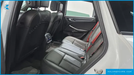 PORSCHE MACAN 2.0