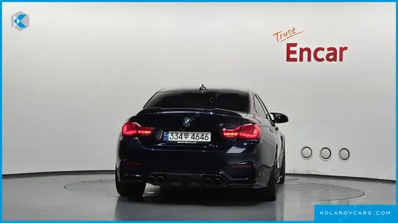 BMW M4 M4 COUPE