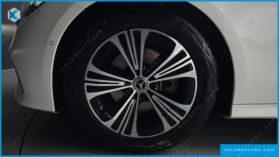 MERCEDES E-CLASS E200 AVANTGARDE