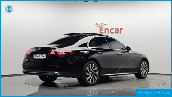 MERCEDES E-CLASS E300 4MATIC EXCLUSIVE