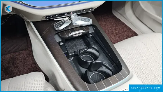 MERCEDES E-CLASS E300 4MATIC EXCLUSIVE