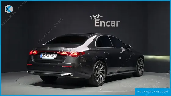 MERCEDES E-CLASS E300 4MATIC EXCLUSIVE
