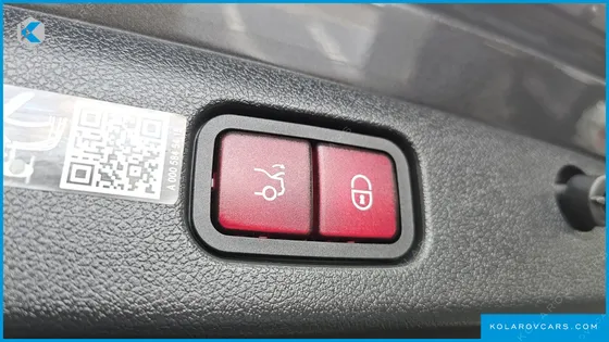 MERCEDES E-CLASS E300 4MATIC EXCLUSIVE