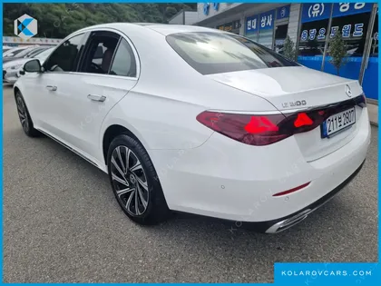MERCEDES E-CLASS E300 4MATIC EXCLUSIVE