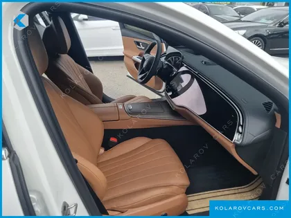 MERCEDES E-CLASS E300 4MATIC EXCLUSIVE