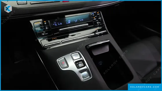 HYUNDAI GRANDEUR 3.0 LPI RENT CAR