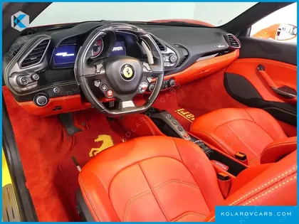 FERRARI 488 3.9