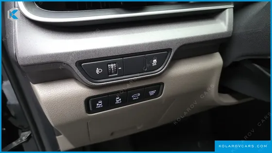 KIA CARNIVAL HEV 7SEATER NOBLESS