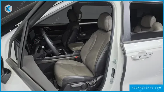 KIA CARNIVAL DIESEL 9-SEATER PRESTIGE
