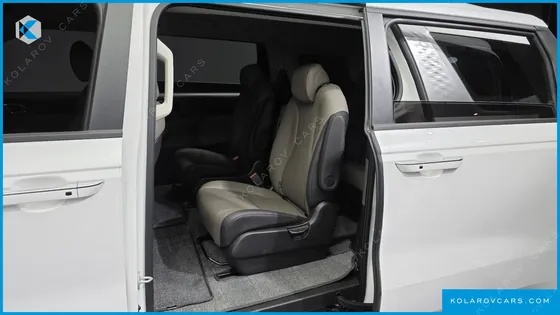 KIA CARNIVAL DIESEL 9-SEATER PRESTIGE