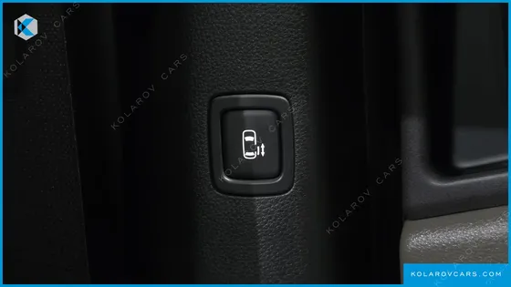 KIA CARNIVAL DIESEL 9-SEATER PRESTIGE