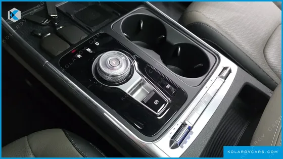KIA CARNIVAL DIESEL 7-SEATER NOBLESSE